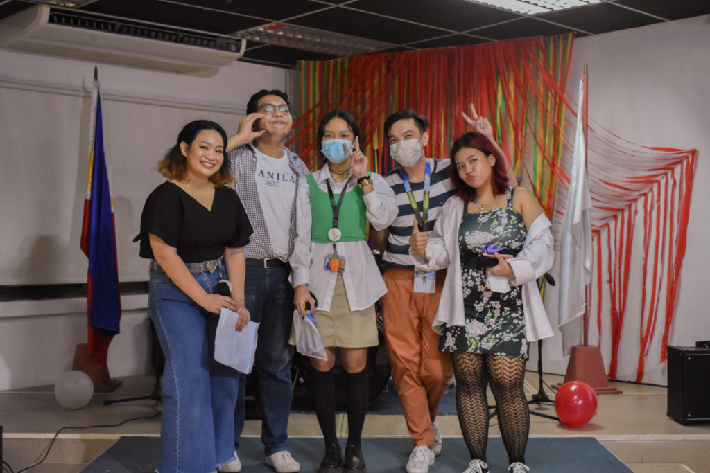 Loisse Provadora (center) from the School of Multimedia Arts was one of the Best Dressed awardees during Frosh Night 2022.