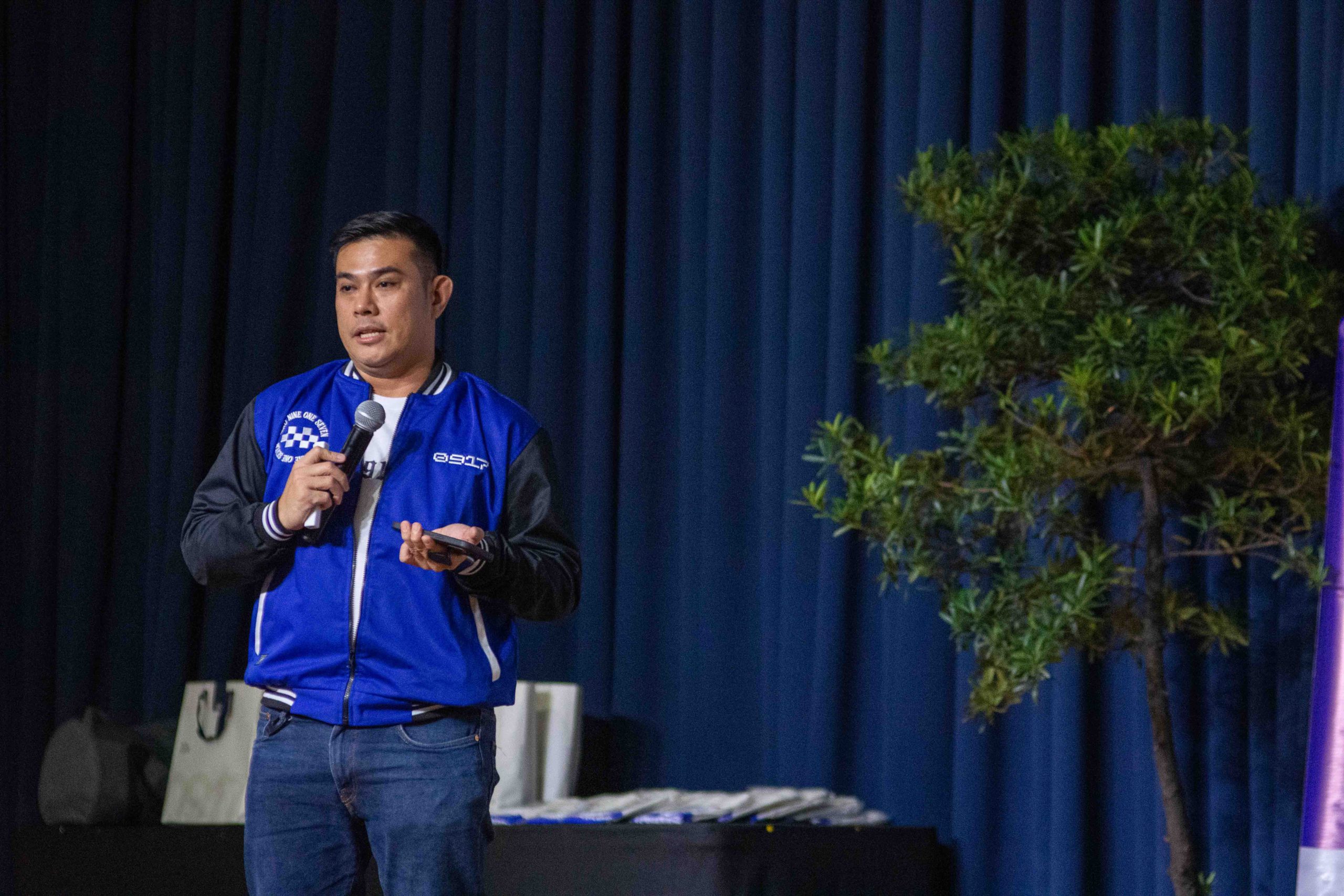 Network Operations Manager JC Encarnacion of Globe's Cloud Service Operations shares his insights during the session.