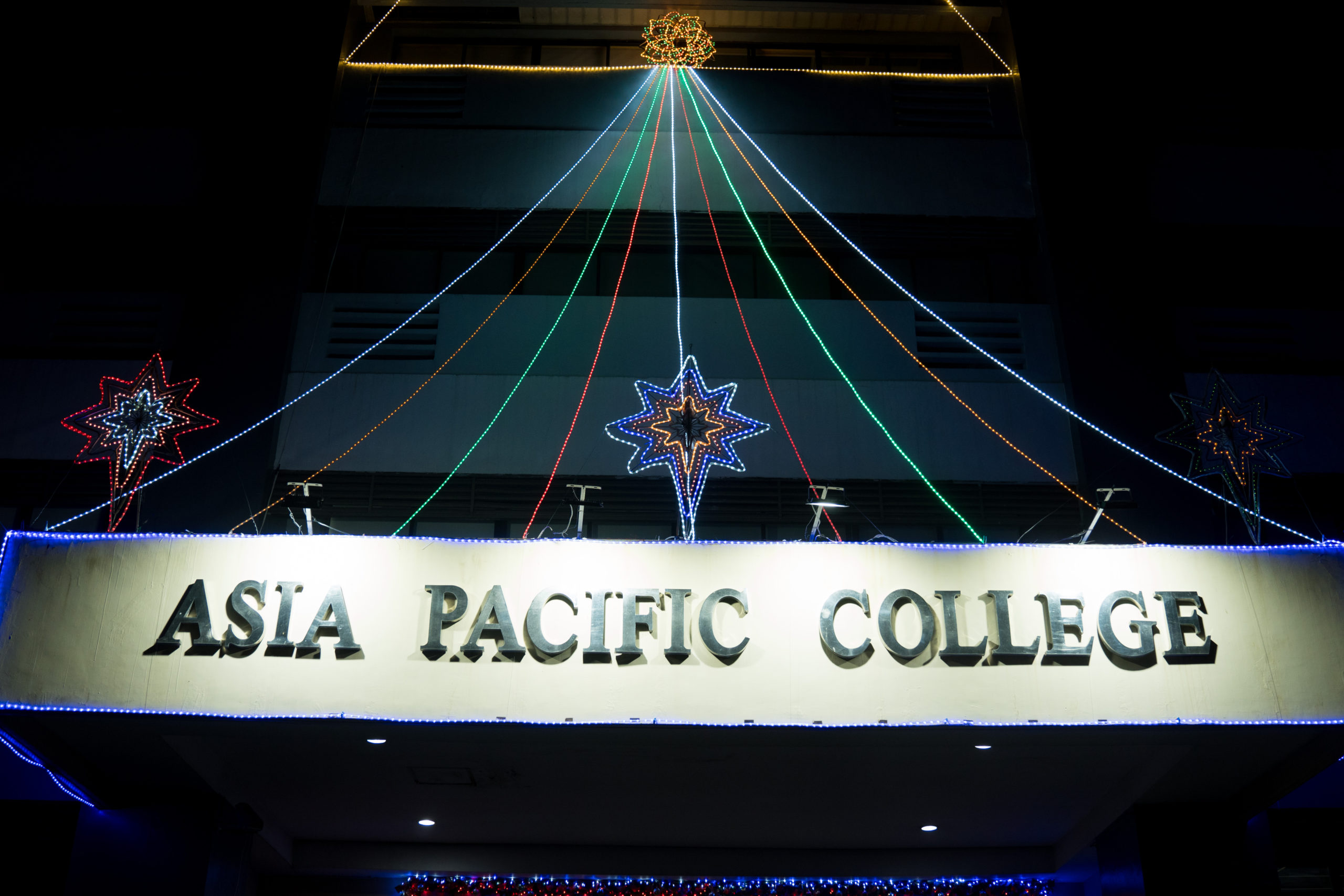 APC lights up its Christmas lights at the Humabon Parking Lot Entrance during the Christmas Lighting Ceremony. Photo by Johann Avery Marcalas